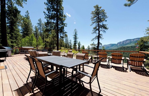 Columbine Lake House | Luxury Home - Huge Deck - Great Views - Hot Tub/Fire Table - 2 Miles to Purg