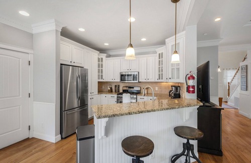 Ouray House | Luxury Home in Downtown Ouray - Sleeps 10 - Spacious - Pet-friendly