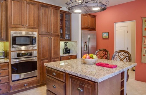 Magnesia Falls Cove House | Luxury Home in Palm Springs Area; Very Private; Rancho Mirage
