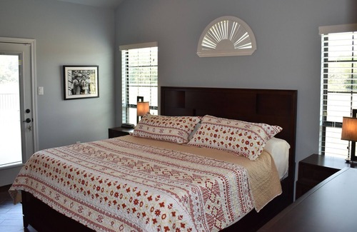 Canton House | Luxury Home in Peaceful Country! 4 Bed 3.5 Bath, complete w view of stocked Pond