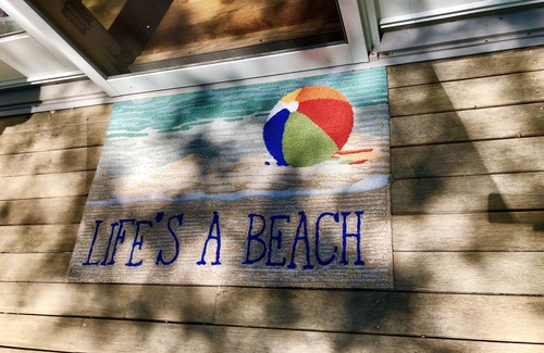 Orleans House | Luxury home located 2 min walk from Skaket Beach. Sunny, spacious and private.