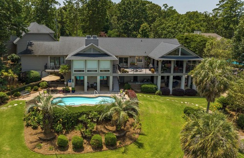 Chapin House | Luxury Home on Lake Murray! Pool, Dock! 5BD, 5.5Ba, The Diamond of Lake Murray!