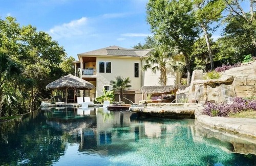 Lakeway House | Luxury home, pool, media room, 4 bedrooms, private, wrap around porch, OD Kitch