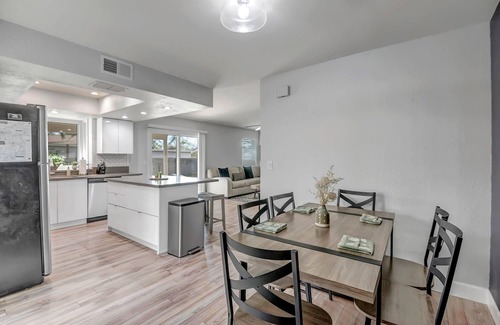 La Paz At Desert Springs House | Luxury Home w/Heated Pool & Golf Access