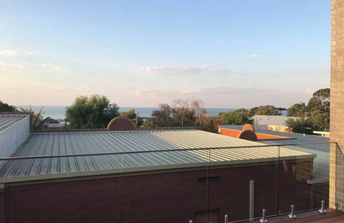Portarlington House | Luxury Home With Views -portarlington Town Centre