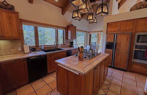 Purgatory House | Luxury Home with Gorgeous Views Located at Electra Lake, Close to Ski Resort
