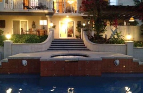 Rancho Bernardo House | Luxury Home with Heated Pool - Spa and Lighted Pickle Ball Court