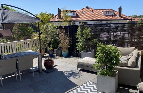 Vogelwijk Apartment | Luxury home with roof terrace in The Hague