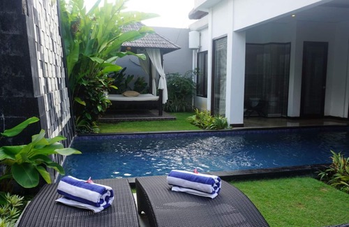 Sunset Road Villa | Luxury Honemoon villa with a private pool
