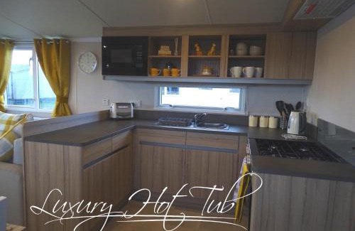 Dogdyke House | Luxury Hot Tub Retreat