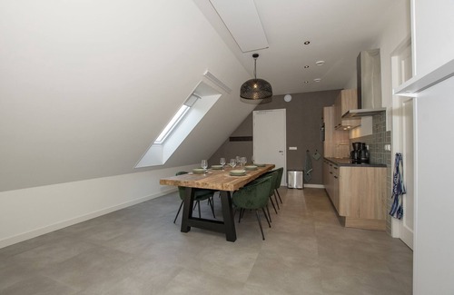 Leidschendam Apartment | Luxury hotel rooms, possibly with farmer's breakfast!