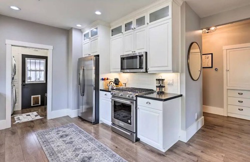 Prescott House | Luxury House in Prescott with Hot Tub/Walk to Whiskey Row
