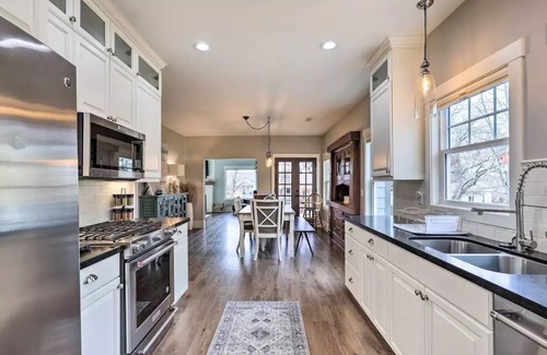 Prescott House | Luxury House in Prescott with Hot Tub/Walk to Whiskey Row