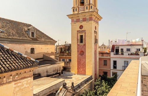 San Bartolome House | Luxury House in Seville Centre Opposite Historical Buildings. Ample Roof Terrace