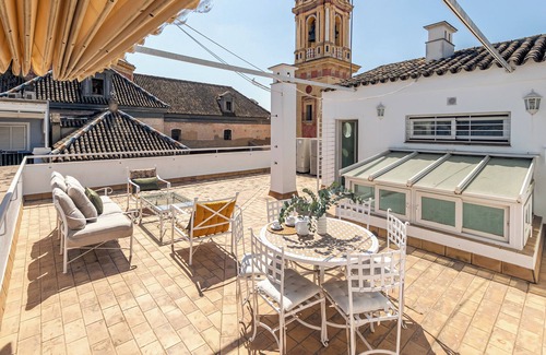 San Bartolome House | Luxury House in Seville Centre Opposite Historical Buildings. Ample Roof Terrace