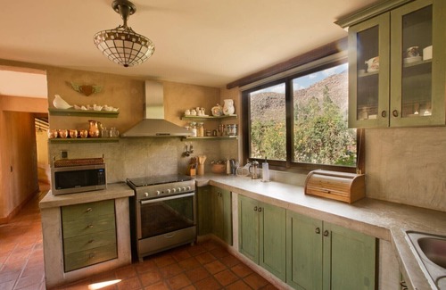Urquillos House | Luxury house in Sacred Valley. Modern comfort, rustic style, stunning views
