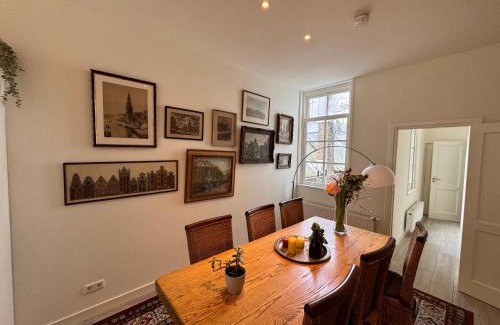 De Weteringschans Apartment | Luxury House With 2 Private Independent Studios 120 m2 Near LEIDSEPLEIN CITY CENTRE AMSTERDAM - Paid Parking Possibilities Nearby