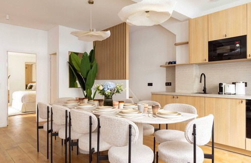 Epinettes Apartment | Luxury House with AC - 6BD/12P - Batignolles