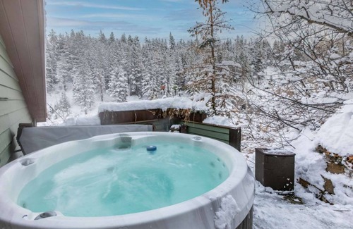 Park City House | Luxury in Old Town Park City. Elevator, 5 bedrooms, 5 bath, Hot Tub, Short Walk to Main St.