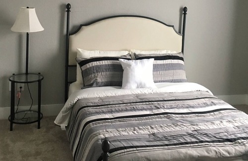 Horseshoe Bay West House | Luxury in Spacious Home with Tesla Fast Charger