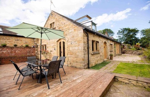 Darton House | Luxury in Yorkshire, hot tub, cannon hall, YSP