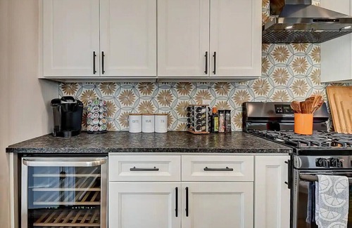 Fountain Square House | Luxury, Indy Getaway! Prime Location, Sleeps 14