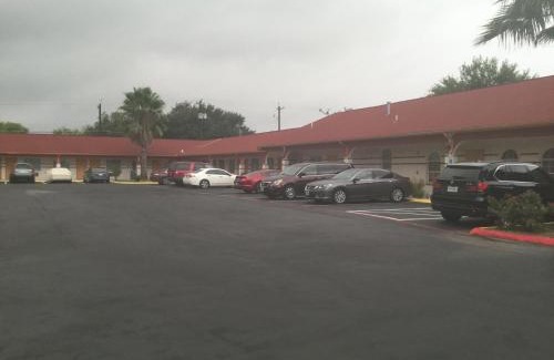 Lackland Terrace Hotel | Luxury Inn and Suites Seaworld