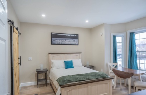 New Glasgow Bed & Breakfast | Luxury Inn - Unit 4 - Heart of New Glasgow