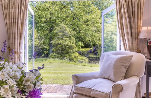 Cowden Cottage | Luxury interior designed two bed cottage in peaceful location overlooking ponds