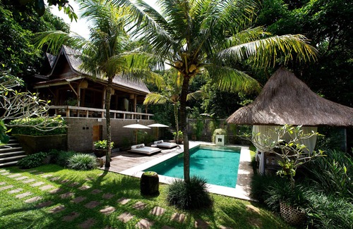 Babakan Cottage | Luxury Joglo House in Canggu Resort