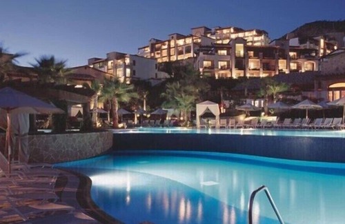 Bouvet Island House | Luxury Junior Suite at Pueblo Bonito Sunset Beach Resort and Spa