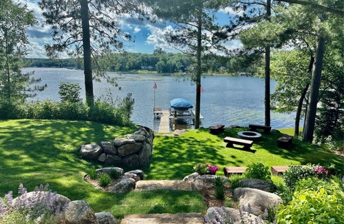 Nisswa House | Luxury Lake House on Roy Lake in Nisswa (16+ pp)