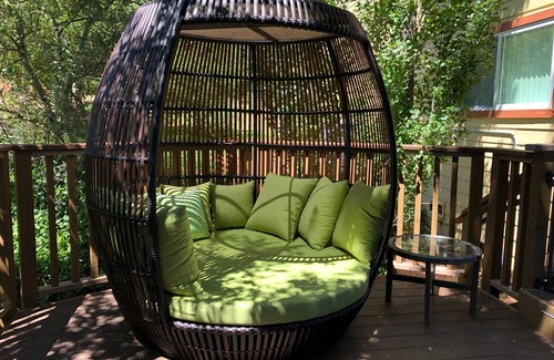 Julian House | LUXURY LAKE HOUSE & TREEHOUSE DAYBED 5-STAR QUALITY- Plush beds for 10