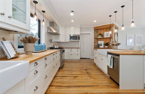 Oro-Medonte House | Luxury Lake on House Shanty Bay
