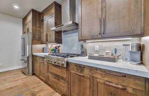Hideout House | Luxury Lake View Home near Park City and Ski Resorts