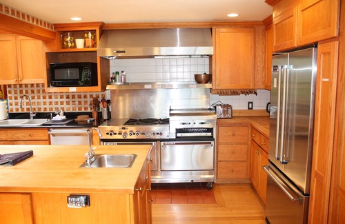 Lake Ariel House | Luxury Lakefront Living: 100' Dock; Kayaks; SUP; Firepit; Rustic Elegance Await!