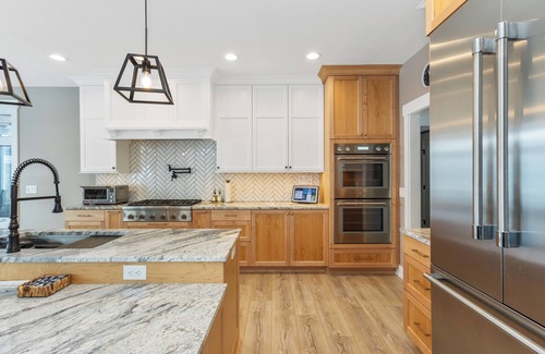 Riverside House | Luxury Lakefront Private Pool House, Hot Tub