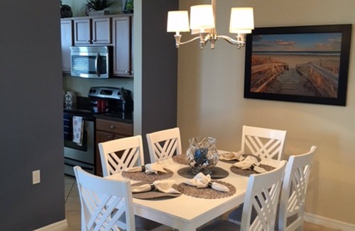 Braden River Condo | LUXURY LAKEVIEW CONDO IN RIVER STRAND GOLF AND COUNTRY CLUB.