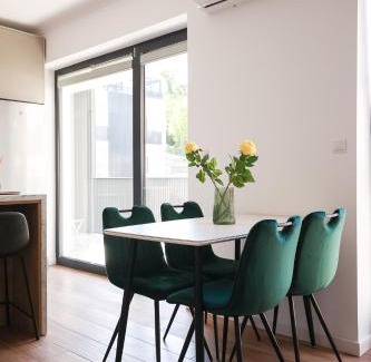 Tirgu Mures Apartment | Luxury Landing 4 - centrally located accomodation with private parking Targu Mures