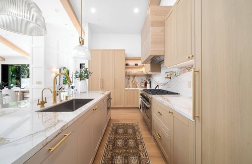 Mount Olympus House | Luxury Laurel Canyon Hideaway!