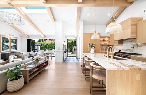 Mount Olympus House | Luxury Laurel Canyon Hideaway!