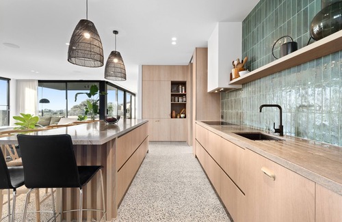 Rye House | Luxury living, Amazing Sunsets and Bay Views