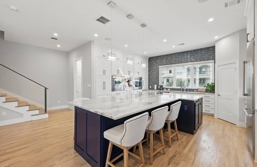 Flower Mound House | Luxury Living at its Finest – 3BD/3.5BA (Sleeps 6)