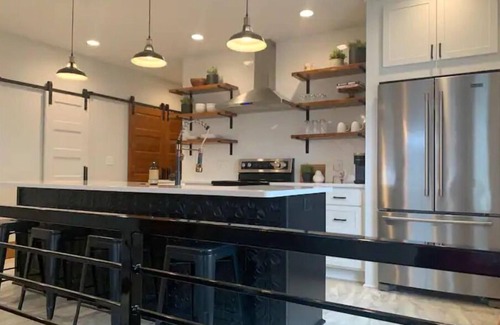 Le Mars Apartment | Luxury Living in Downtown Le Mars