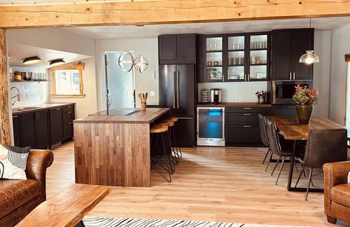 Moscow House | Luxury Living Near Downtown Moscow & U of I Campus