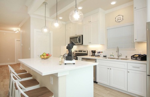 OST - South Union House | Luxury Living near Medical Center/Inner City.