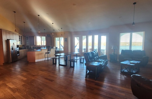 Mineral House | luxury living on Lake Anna! volleyball, outdoor kitchen, waterfront, firepit