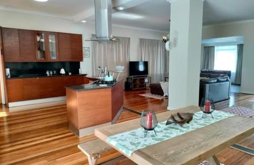 Port Elizabeth House | Luxury Living On Westview