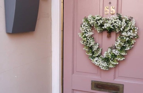 Chester House | Luxury living outside the city walls - sleeps six!