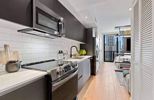Downtown Miami Apartment | Luxury Living | Unmatched Bay Views & VIP Perks
